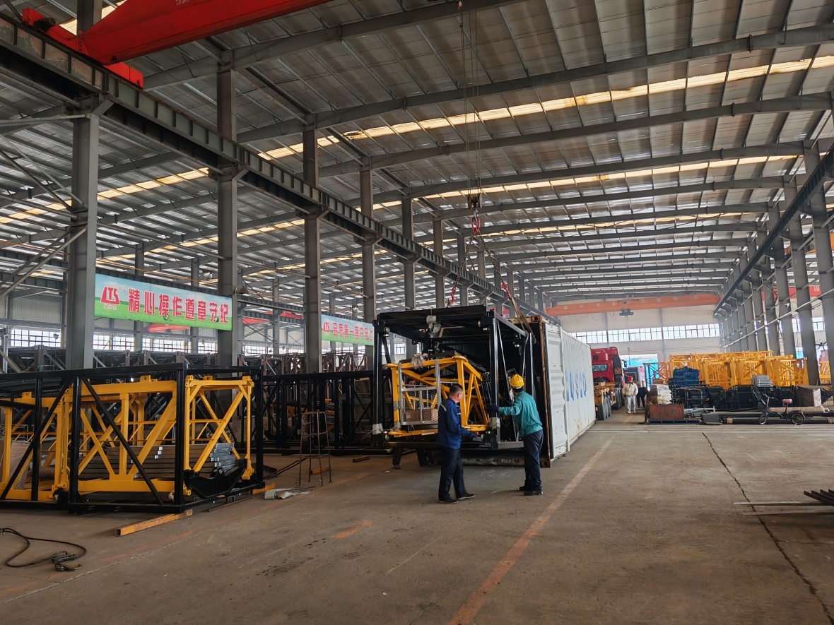 鸿达重工多台QTZ40〓、QTZ63系列塔机落户牙买加